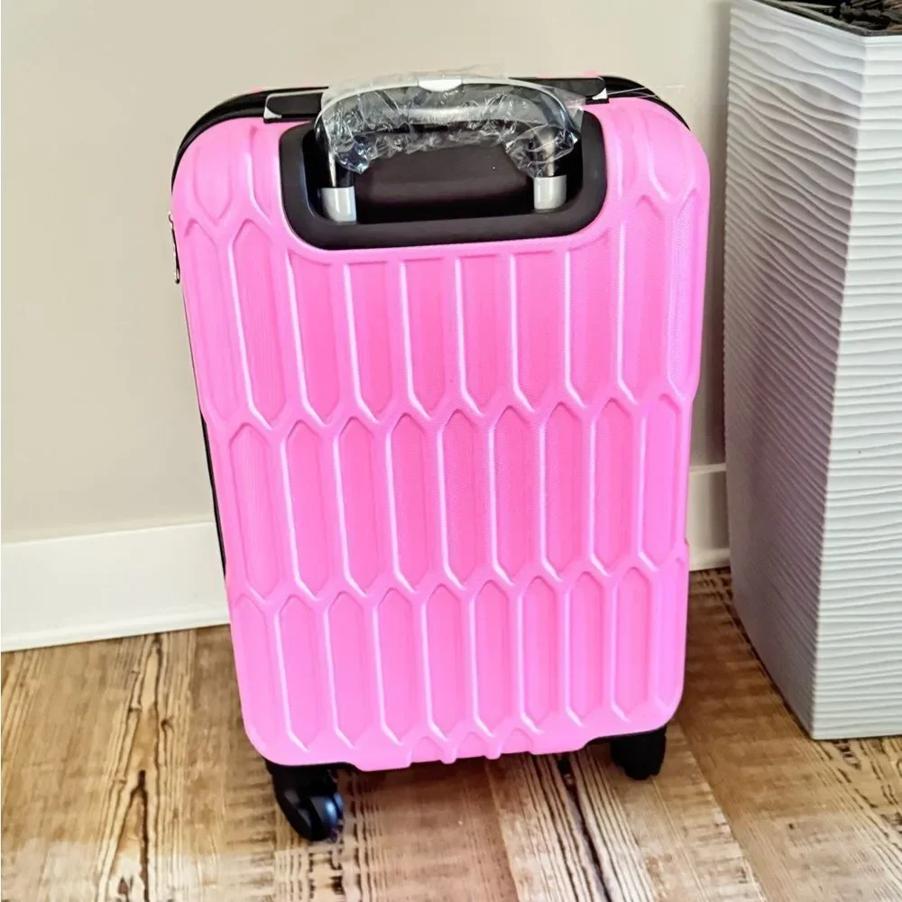 AMKA Honeycomb 20 in. Carry-On Expandable Spinner Suitcase luggage pink